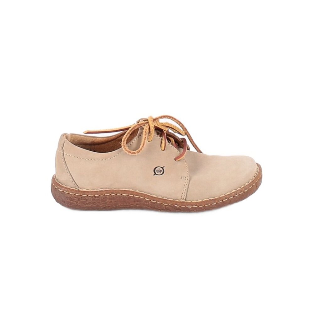 EUC Born Leather Shoes in W6.5